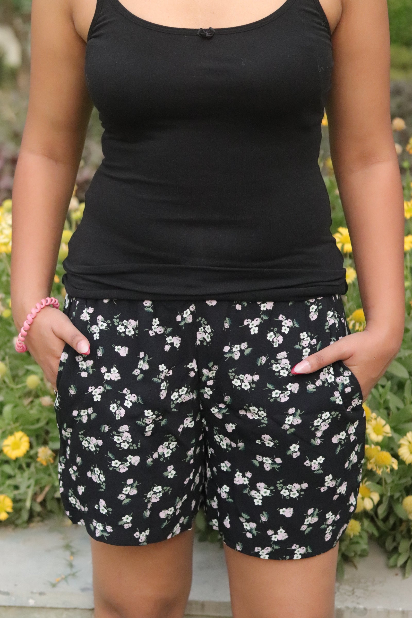Women's Black and pink floral printed shorts with elastic waistband and pockets – Scoop Up