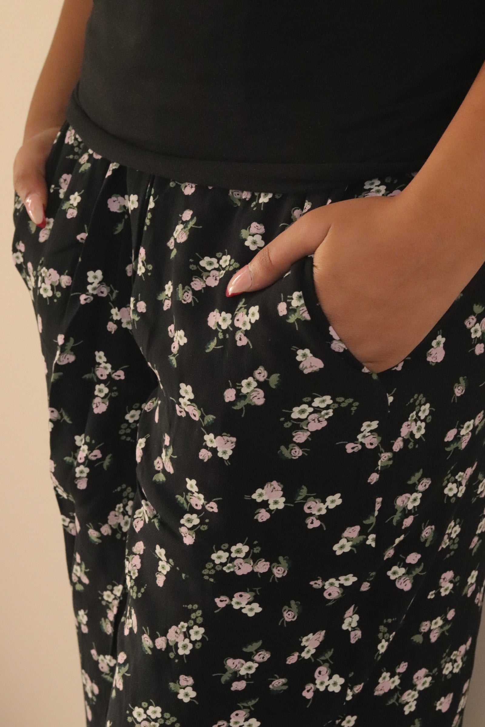 Women's Black and pink floral printed pajama with elastic waistband and pockets – Scoop Up